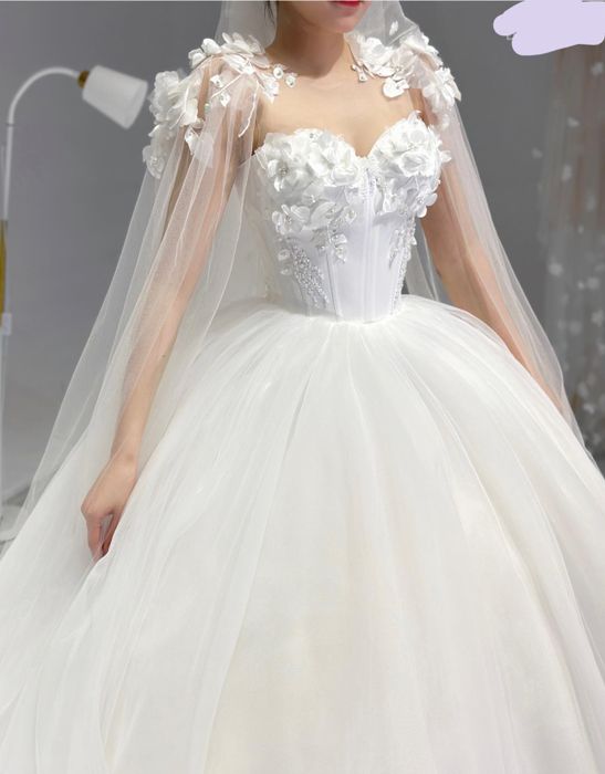 Hình ảnh váy cưới sang trọng tại NA Wedding