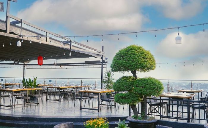 Hình ảnh Sky Garden BBQ - Không gian sang trọng với view thành phố