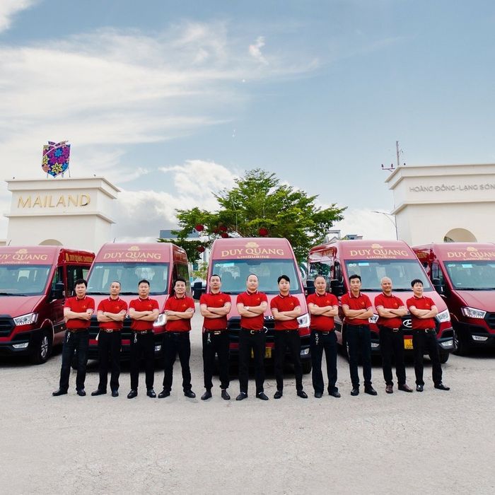 Duy Quang Limousine image 1