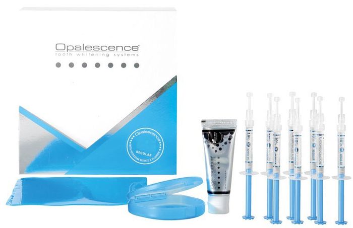 Hình ảnh thực tế - Gel Opalescence đang phát huy tác dụng làm trắng răng