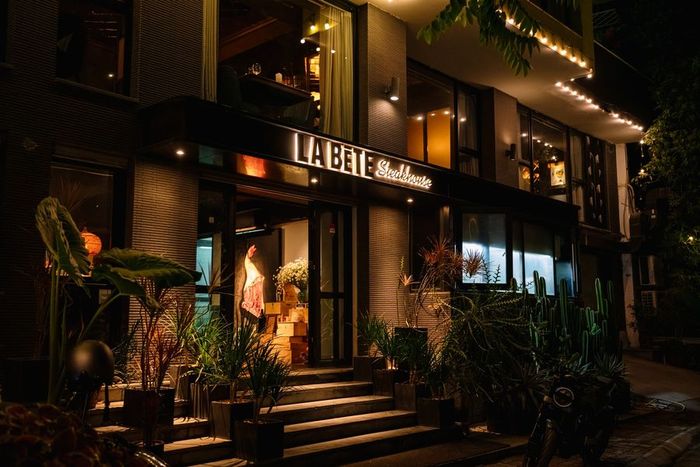 LA BETE - Steakhouse & Cigar Lounge photo 2