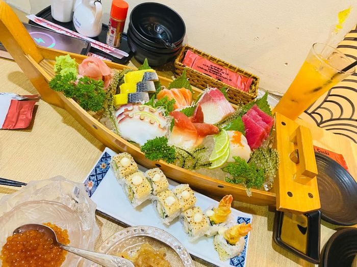 Michi Sushi - Không gian ẩm thực Nhật đậm chất nghệ thuật