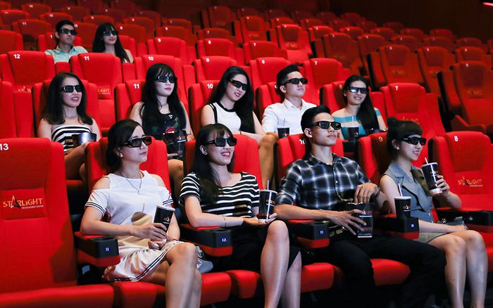 Starlight Entertainment Center Hue Image 2