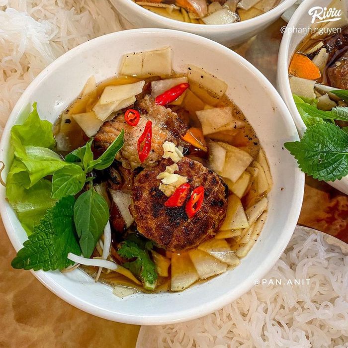 Bún Chả Que Tre - Cấm Chỉ - Hình ảnh 2