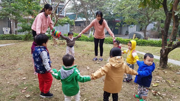 Những khoảnh khắc đáng yêu của bé tại Mầm non For Kids
