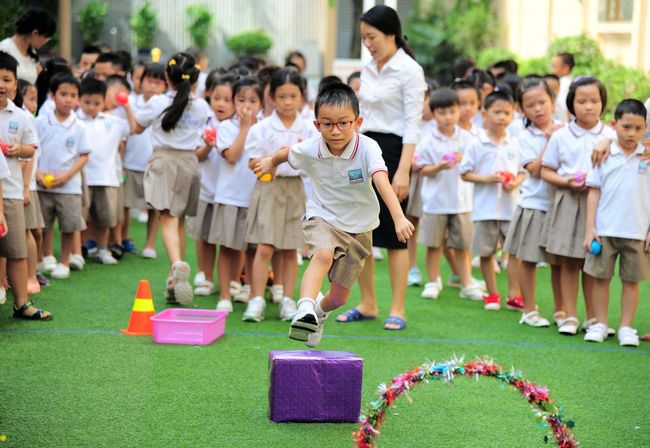 Trường Nguyễn Siêu hình ảnh 2