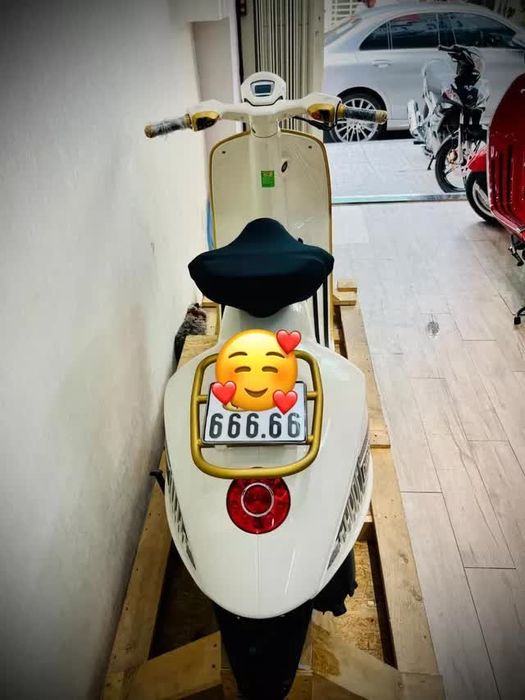 Chiếc Vespa biển ngũ quý 6 được rao bán với giá 3,5 tỷ đồng - Ảnh 2.