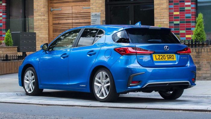 Lexus CT: Creative Touring - Sự sáng tạo kết hợp với tính thực tiễn trên dòng xe hybrid.