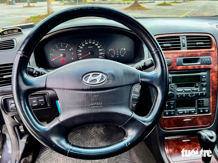 Hyundai XG 300 - Chiếc xe nguyên bản gần 20 năm vẫn được trang bị đầy đủ tính năng như ghế massage, cửa sổ trời - Ảnh 8.