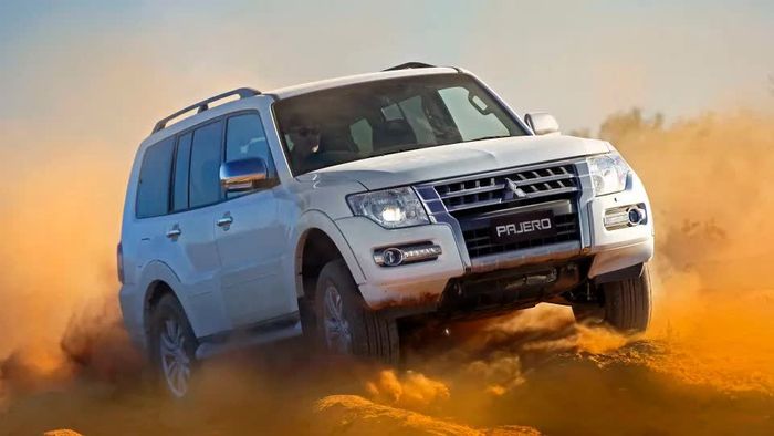 Bất ngờ có thông tin về Mitsubishi Pajero mới - Ảnh 2.