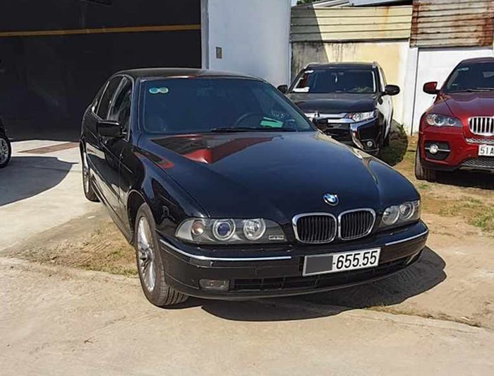 Thanh lý BMW 5-Series biển số tứ quý với giá bằng Mazda3 'đập hộp', người bán tiết lộ: 'Riêng việc thay thế linh kiện đã tiêu tốn hơn 200 triệu đồng' - Ảnh 1.