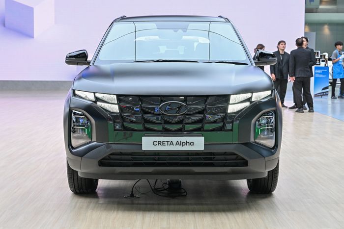 'Trên tay' Hyundai Creta Alpha tại triển lãm BIMS 2024: Giá quy đổi 654 triệu, có thể sẽ là sản phẩm hot nếu về Việt Nam - Hình 2.