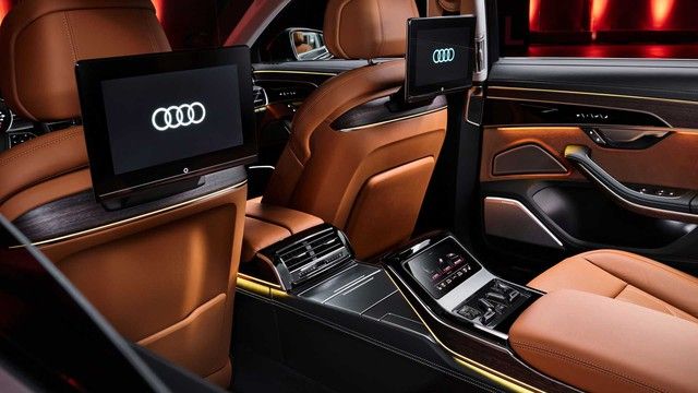 Audi A8 facelift ra mắt: Cải tiến nhẹ để cạnh tranh với Mercedes-Benz S-Class - Ảnh 11.