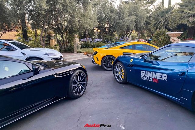 Summer Rally ngày đầu: Dàn siêu xe rực rỡ của người Việt vượt qua 450 km, thêm một chiếc Ferrari thứ hai gia nhập đoàn - Hình 4.