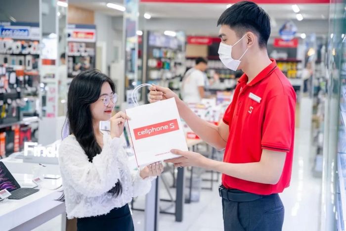 mua iPhone 17e tại CellphoneS