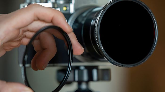 Sử dụng filter để hạn chế ống kính máy ảnh bị mờ