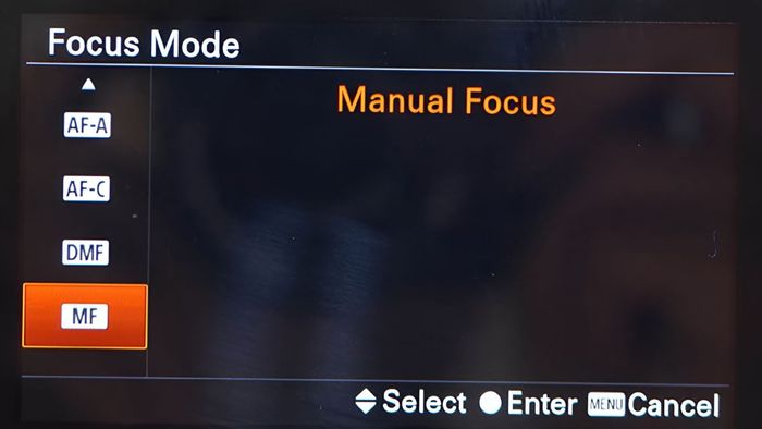 Cách xử lý ống kính máy ảnh bị mờ bằng phương pháp lấy nét MF đúng kỹ thuật