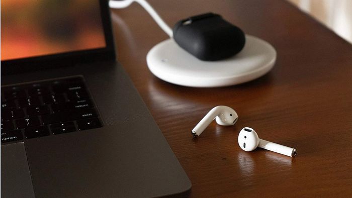 AirPods không sạc pin do là hàng giả