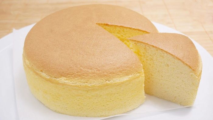 Các món ăn vặt với nồi chiên không dầu - Bánh bông lan