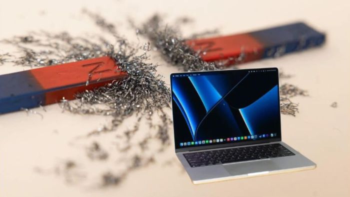 Màn hình MacBook bị sọc ngang, dọc do bị nhiễm từ tính