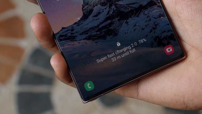 Samsung S23 Ultra hỗ trợ sạc nhanh với công suất bao nhiêu W?