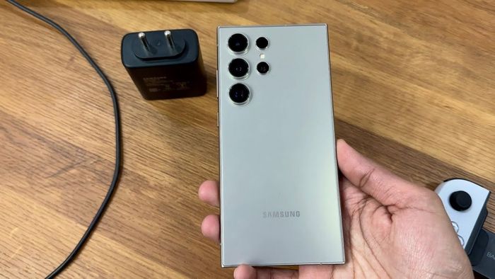 Sạc nhanh có khiến S23 Ultra nóng lên không?