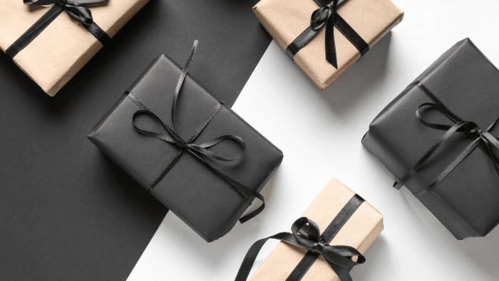 Khi lựa chọn mẫu giỏ quà Tết độc đáo, bạn nên tránh những món đồ kiêng kỵ trong dịp Tết.