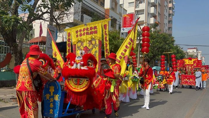 Những bức ảnh đẹp về lễ hội rực rỡ sắc màu dân tộc tại Đồng Nai