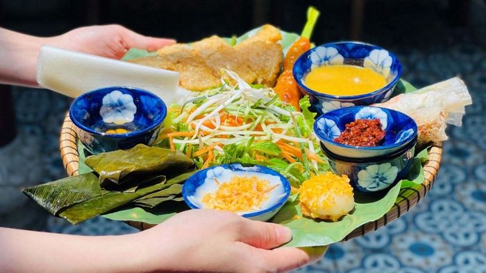 Ảnh đẹp Huế rực rỡ lung linh sắc màu.
