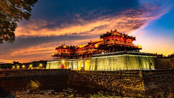 Ảnh đẹp Huế đằm thắm, dịu dàng.
