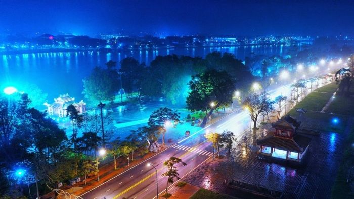 Ảnh đẹp Huế xanh mướt, tươi tắn tự nhiên.