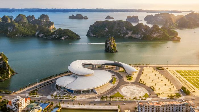 Những bức ảnh Quảng Ninh đầy bí ẩn và cuốn hút.