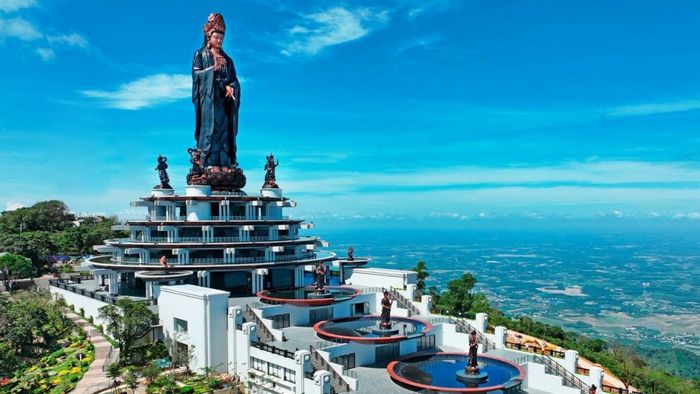 Những bức ảnh đẹp về Tây Ninh mang vẻ thanh bình, an yên.
