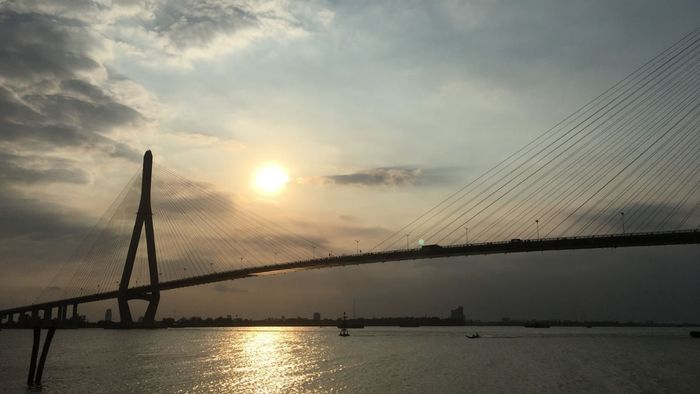 Ảnh đẹp Cần Thơ - cây cầu hùng vĩ giữa lòng Tây Đô