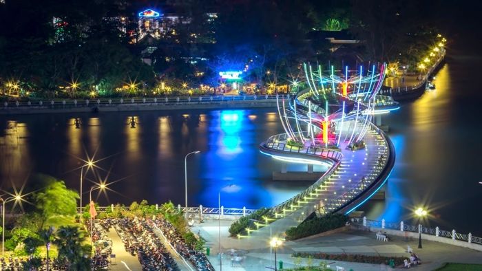 Ảnh đẹp Cần Thơ - vẻ đẹp sôi động khi màn đêm buông xuống
