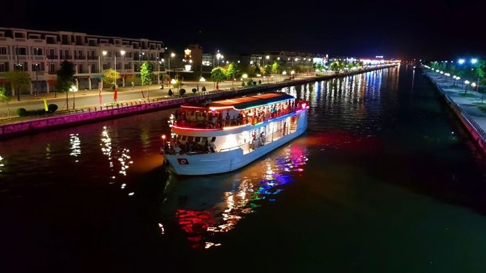 Những bức ảnh đẹp về Hậu Giang với ánh đèn phố lung linh.