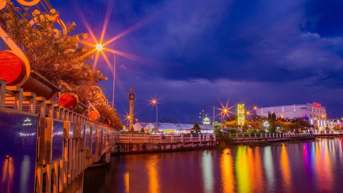 Hình ảnh đẹp về Hậu Giang khắc họa thành phố yên tĩnh sau một ngày dài.