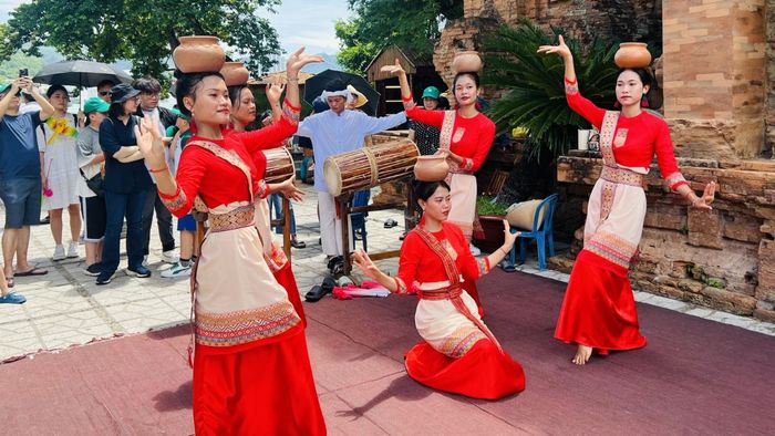 Ảnh đẹp Khánh Hòa lưu giữ khoảnh khắc lao động đầy nhiệt huyết.