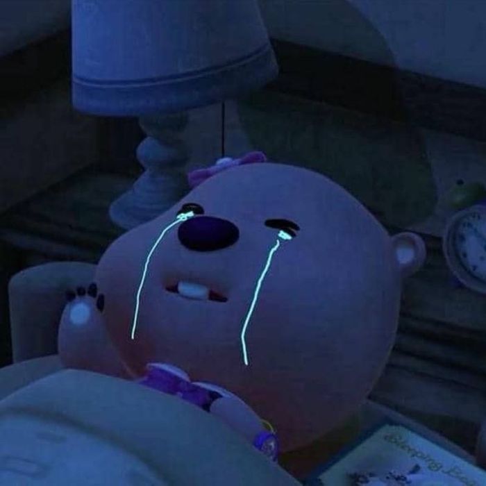 Ảnh meme khóc dễ thương, đầy sự ngây thơ và trong sáng.