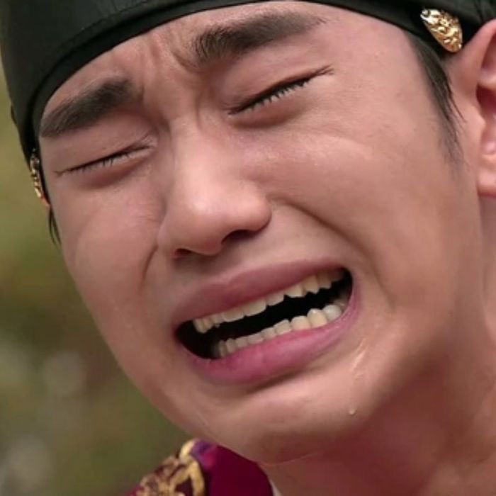 Ảnh meme khóc “giả trân”, đầy sự hài hước nhưng cũng không kém phần dễ thương.