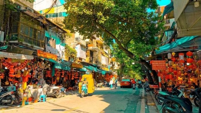 Tranh vẽ về Hà Nội mang một vẻ đẹp đáng yêu, giản dị nhưng đầy sức hút.