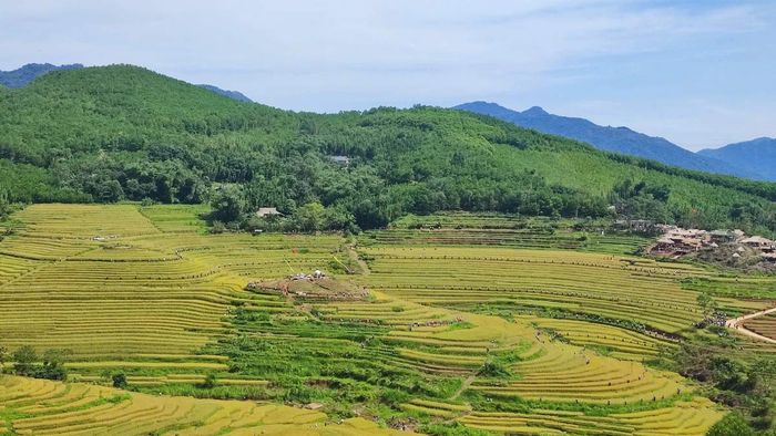 Ảnh đẹp Hòa Bình với vẻ đẹp núi đồi trùng điệp