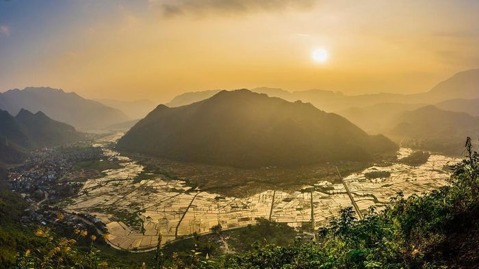 Ảnh đẹp Hòa Bình với thiên nhiên hoang sơ đầy mê hoặc
