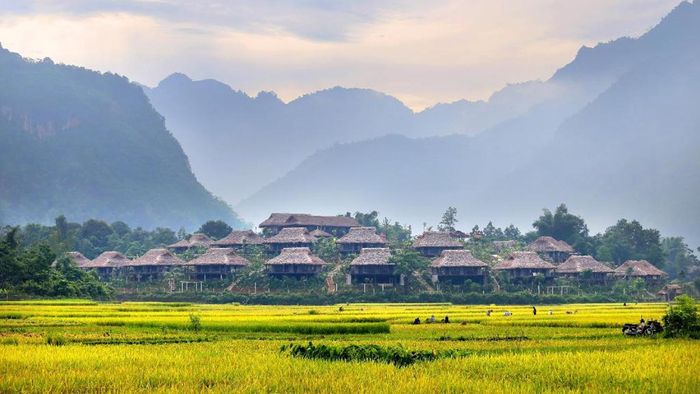 Ảnh đẹp Hòa Bình với cảnh sắc thanh bình giữa núi non hùng vĩ