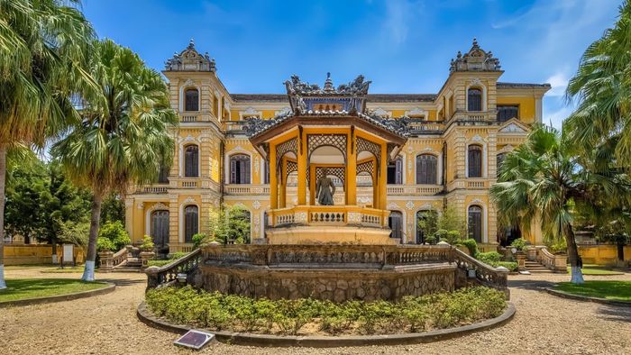 Thời gian thích hợp để du lịch Huế là từ tháng 1 đến tháng 4