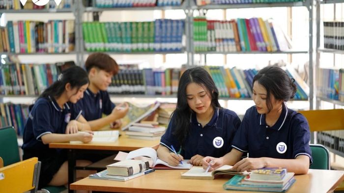 Các chi phí khác ngoài học phí
