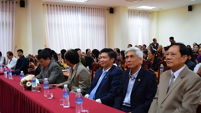 Bài phát biểu 20/11 của hội cựu giáo chức
