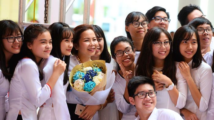 Bài phát biểu 20/11 của học sinh lớp 12
