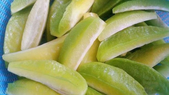 Hướng dẫn làm mứt khế xào gừng, bước 1