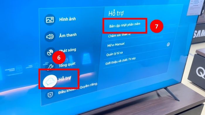Hướng dẫn sử dụng remote Samsung để tìm kiếm bằng giọng nói – Bước 2